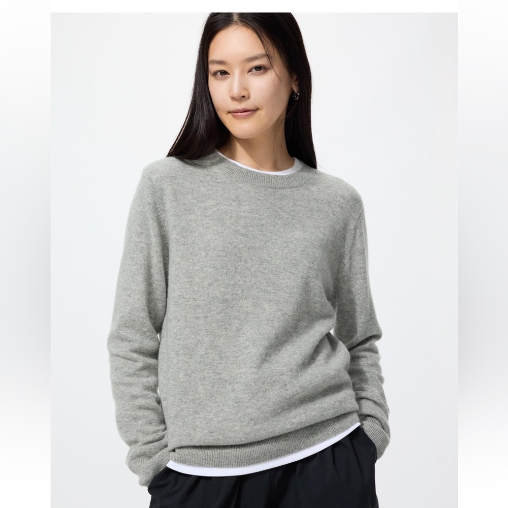 Uniqlo 100% Cashmere Sweater